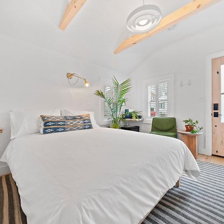 Sisu, A Boutique Motel Plymouth Buitenkant foto