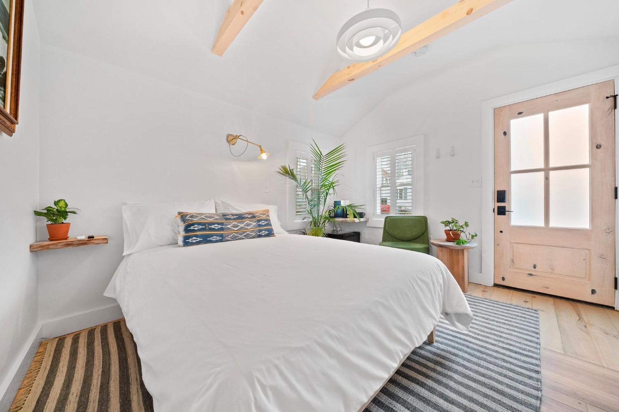 Sisu, A Boutique Motel Plymouth Buitenkant foto